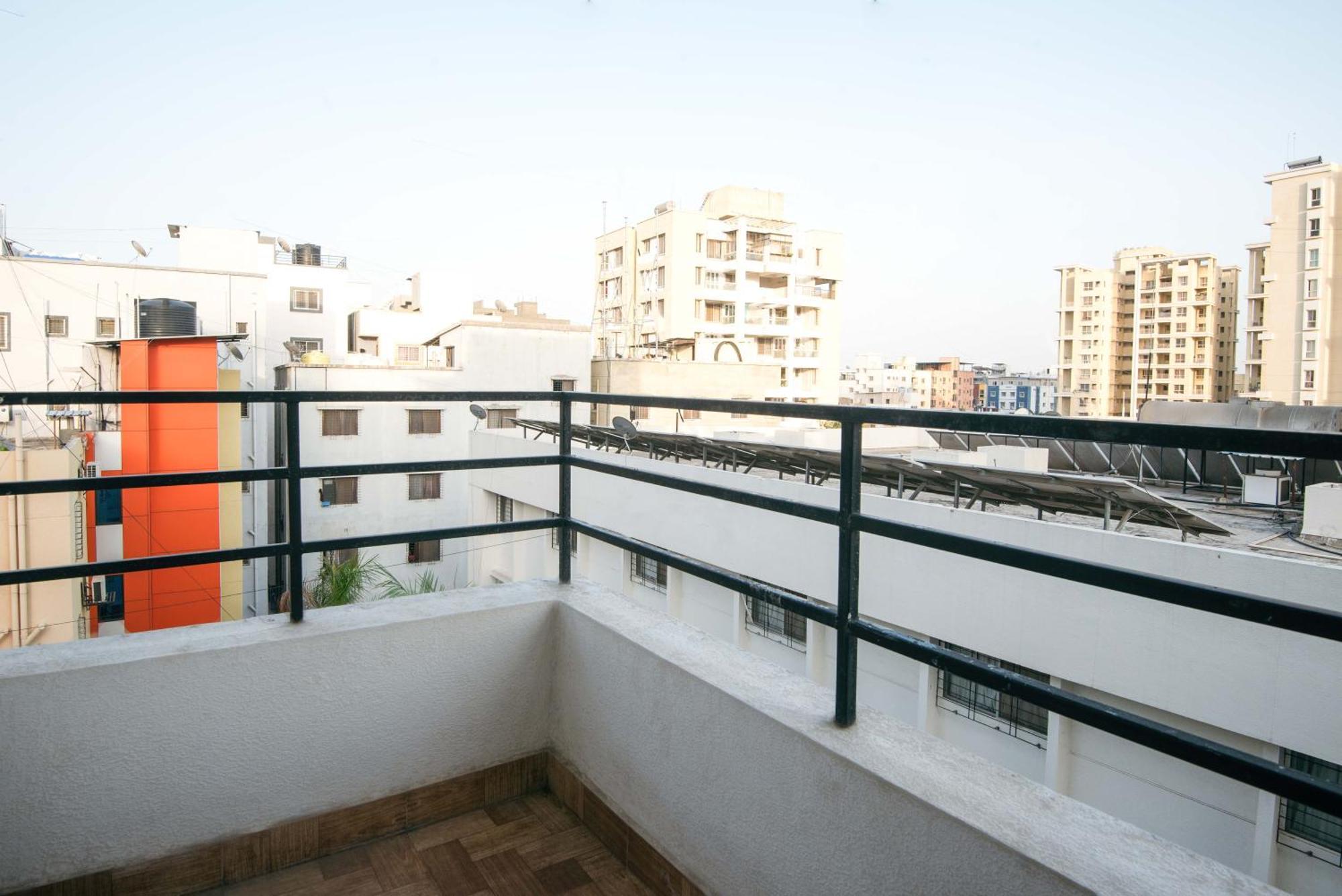 Treebo Empire Executive Premium, Hinjewadi Ξενοδοχείο Hinjawadi Εξωτερικό φωτογραφία